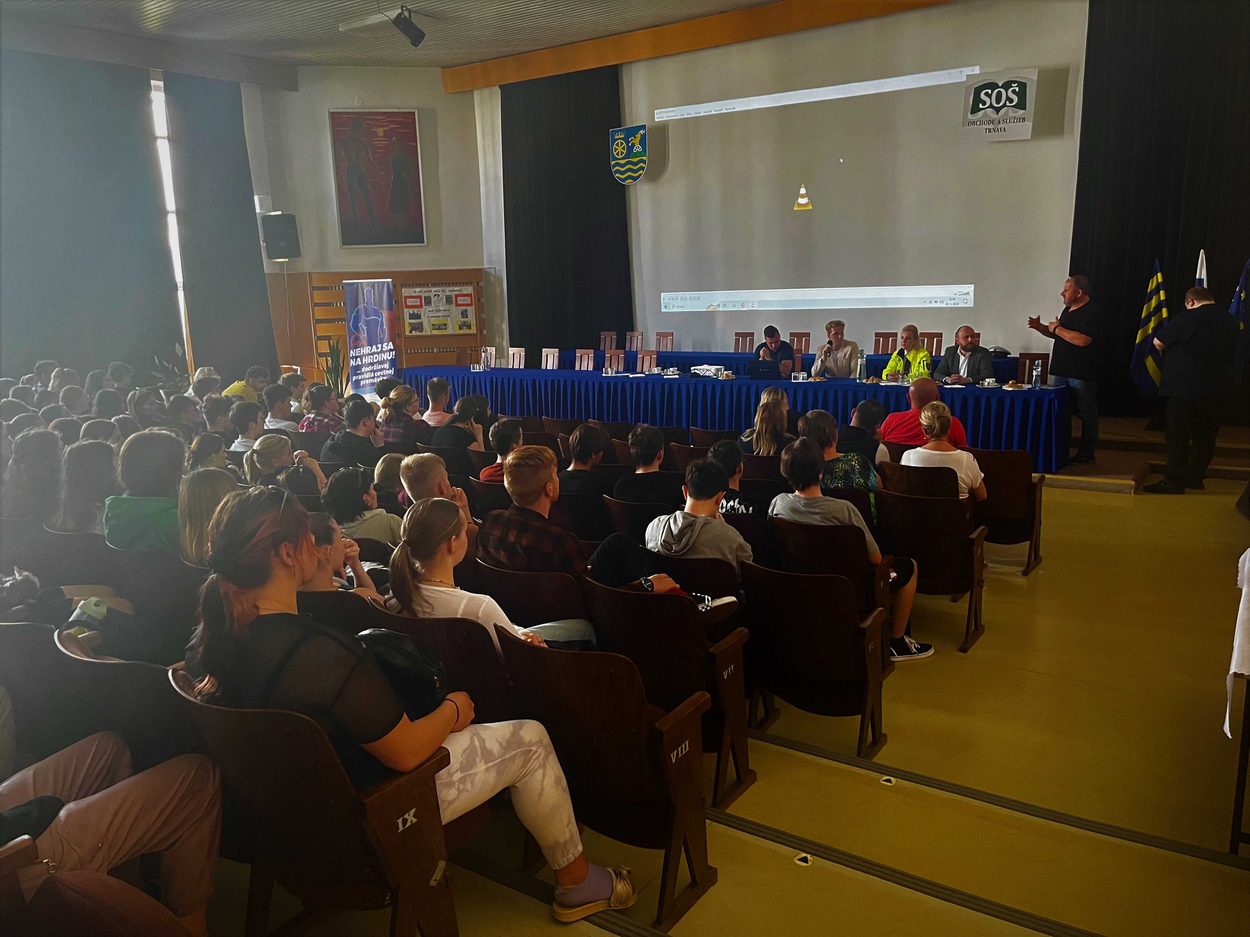 IMG_6198_upr.jpg IMG_6198_upr.jpg