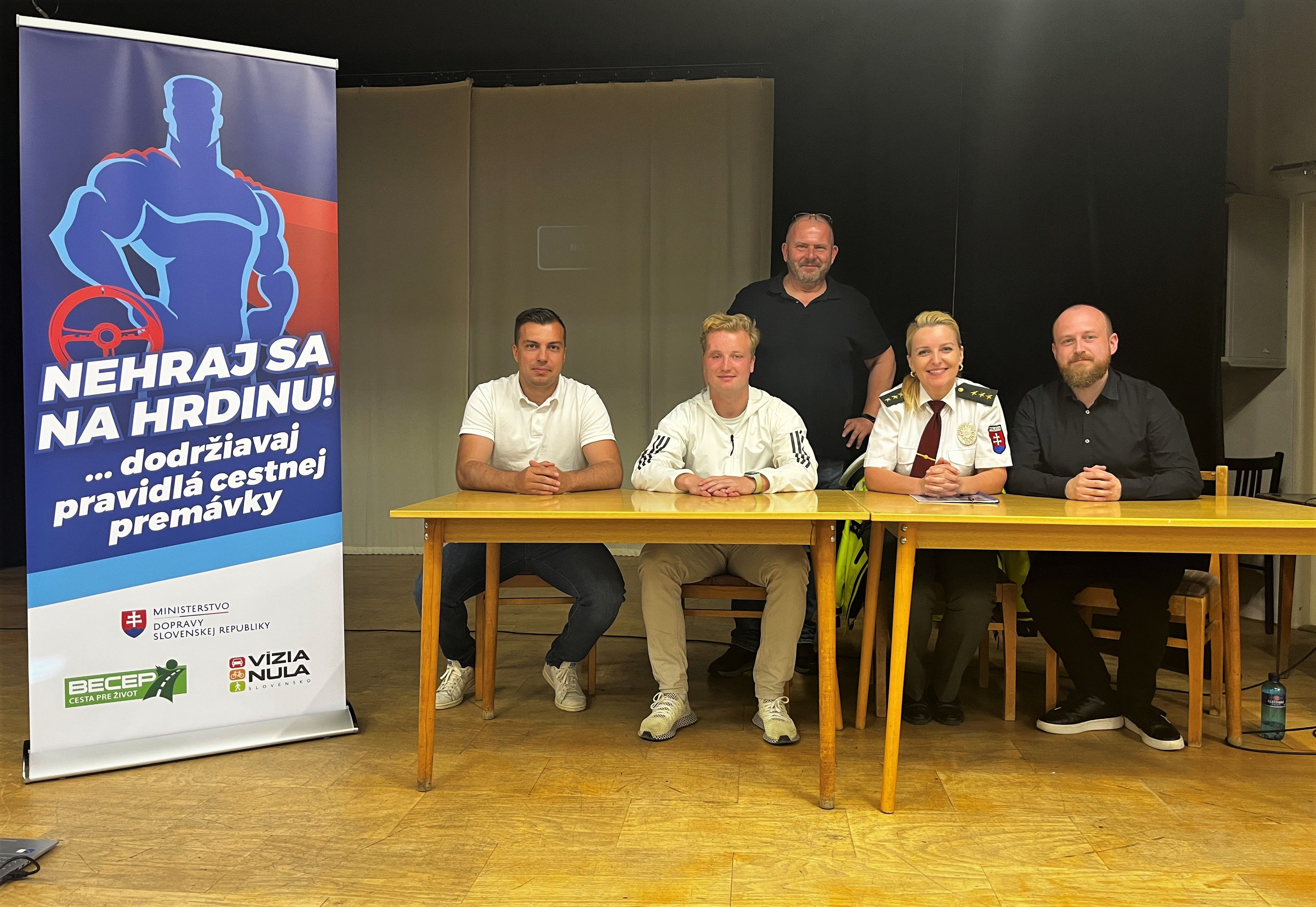 IMG_6271_upr.jpg IMG_6271_upr.jpg